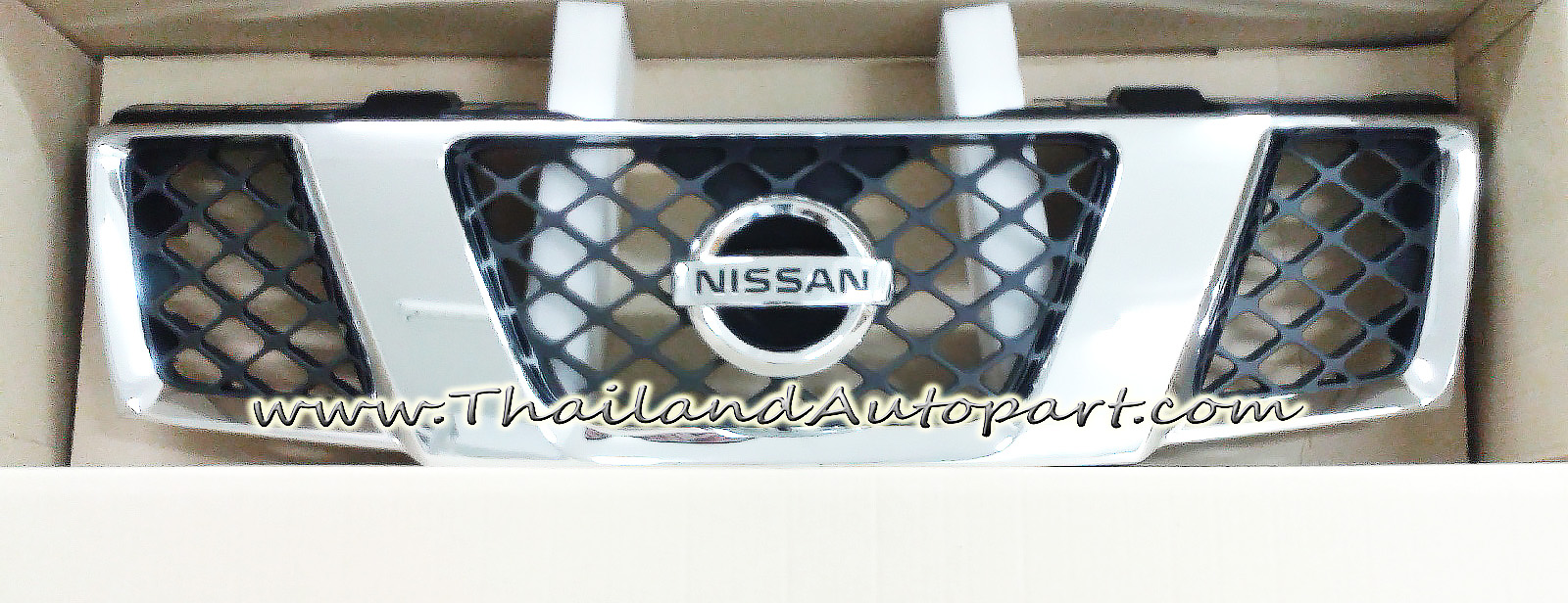 GRILLE RADIATOR for NISSAN NAVARA